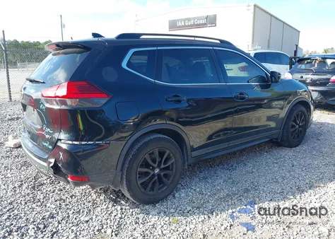 2017 Nissan Rogue Sv z USA, uszkodzony, nr VIN 5N1AT2MT4HC769621